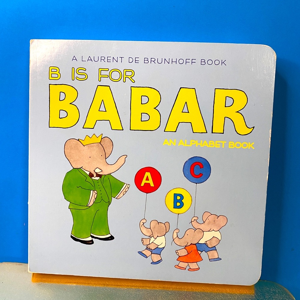 BABAR THE ELEPHANT VTG 2012 ALPHABET BOARD BOOK 7”x7”